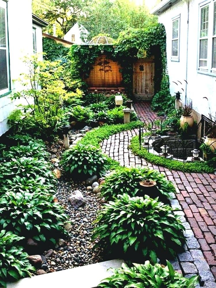 Mẫu sân vườn nhỏ đẹp thiết kế đơn giản nhưng vô cùng tinh tế